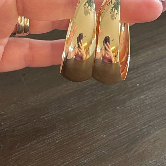 Combo - Jumbo chain link earrings and large chunky hoops - Picture 4 of 5